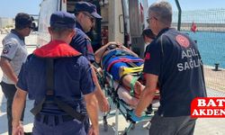Demre Kaleköy’de Düşen Yaralı, Sahil Güvenlik Tarafından Tahliye Edildi