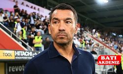 Van Bronckhorst’un İkinci Baharı: Beşiktaş’tan Liverpool’a