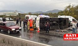 İşçi Servisi Takla Attı: 1 Ölü, Çok Sayıda Yaralı