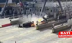 Saniyeler İçinde Can Pazarı: Gişelere Çarpan Sürücü Olay Yerinde Öldü