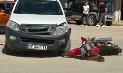 Kumluca’da Otomobil ile Motosiklet Çarpıştı: 1 Yaralı