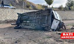 Minibüs Kazasında Yaralanan 15 Yaşındaki Çocuk Hayatını Kaybetti