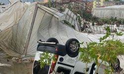 Mersin’in İki İlçesinde Hortum Etkili Oldu: Seralar Yerle Bir Oldu