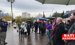 Antalya’da Falezler İçin Yağmur Altında Ortak Çağrı: “Korunsun”