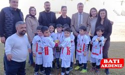 Kumluca’da Minikler Futbol Turnuvasının Şampiyonu Belli Oldu
