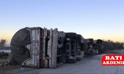 Devrilen ve Alev Alan TIR 2 Can Aldı