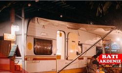 Kemer’de Sağanak Felakete Yol Açtı: Denize Sürüklenen Karavandaki Turistler Kurtarıldı