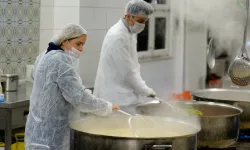 Antalya Muratpaşa'da Ramazan bereketi paylaşıldı