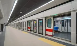 Metro Raydan Çıktı: Yenikapı–Kirazlı Hattında Seferler Aksadı