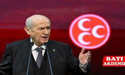 Bahçeli’den Meclis’teki Yemin Tartışmalarına Sert Tepki: “Gazi Meclis Şov Alanı Değildir”