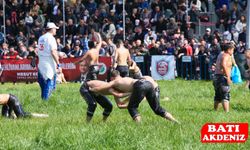 Kepez’in Başpehlivanı Enes Doğan: 10. Yağlı Güreşlerde Altın Kemerin Sahibi