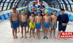 Kumluca’da “Yüzme Bilmeyen Kalmasın” Projesi Başladı: İlk Ders 3-B Sınıfından