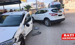 Kumluca’da Trafik Kazası: Mimar Sinan Caddesi’ndeki Kazada 1 Kişi Yaralandı!