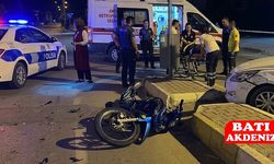 Kumluca'da Otomobil ile Motosiklet Çarpıştı: 1 Yaralı