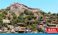 Kaş: Likya'nın Kalbi, Turkuaz Koyların ve Antik Medeniyetlerin Buluştuğu Cennet
