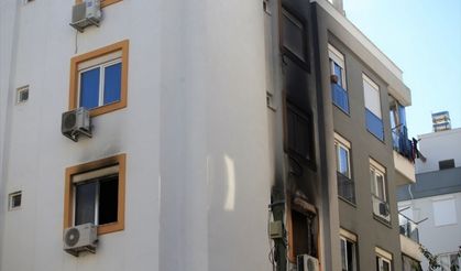 Antalya'da evde çıkan yangında hasar oluştu