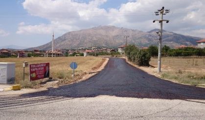 ELMALI'DA YENİ YOL AÇMA VE ASFALT ÇALIŞMALARI YAPI