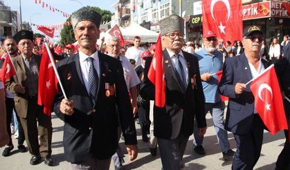 Antalya'nın ilçelerinde Cumhuriyet'in 100. yılı kutlandı