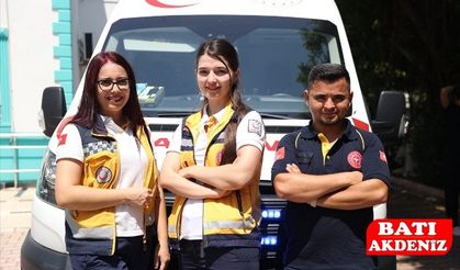 Yine hastaneye yetişemedi, ikizleri 5 yıl sonra aynı şoförün kullandığı ambulansta doğdu
