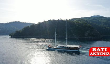 Tekne Kiralama ve Mavi Yolculuk: Ege ve Akdeniz Kıyılarında Unutulmaz Bir Deneyim