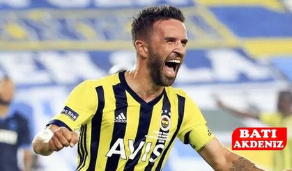 Fenerbahçe’de Şok Ayrılık: Gökhan Gönül’ün Görevine Son Veriliyor İddiası!