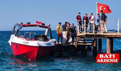 Kemer’de Deniz Faciası: Rus Turist Teknenin Çarpmasıyla Hayatını Kaybetti