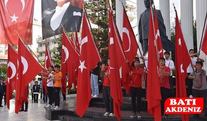 Kumluca’da Cumhuriyet Coşkusu: 102. Yıl Gururla Kutlandı