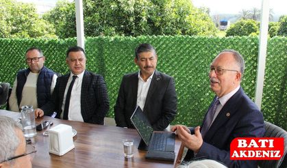 Şerafettin Kılıç Kumluca’da Basınla Buluştu, Ardından Sektör Ziyaretleri Gerçekleştirdi