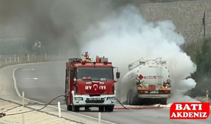 Antalya Yolunda Korkutan Tanker Yangını