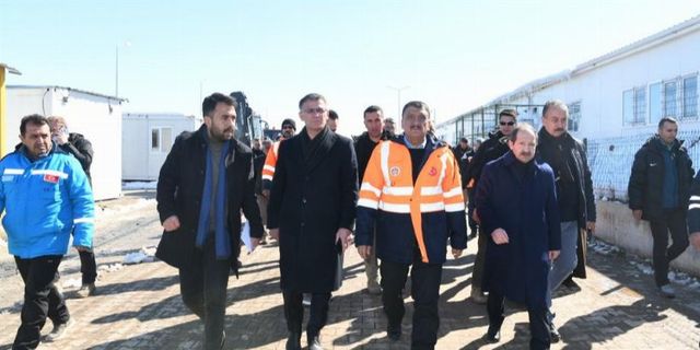 Başkan Gürkan'dan Beydağı konteyner kent alanına ziyaret
