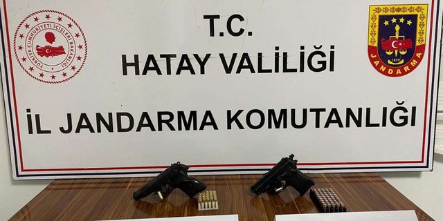 Hatay'da bir otomobilde silah ele geçirildi