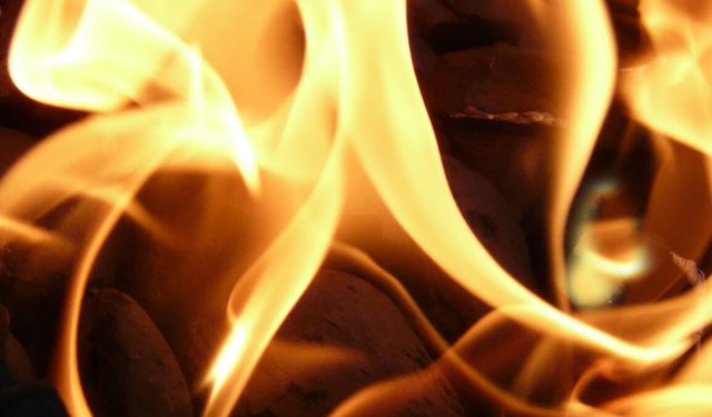 Antalya'da evde çıkan yangında 1 kişi öldü