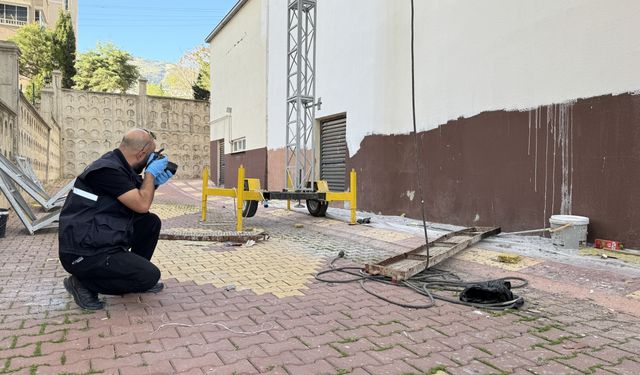 Kahramanmaraş'ta dış cephe asansöründen düşen inşaat işçisi ağır yaralandı