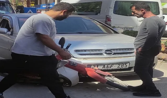 Antalya Kumluca'da maddi hasarlı trafik kazası
