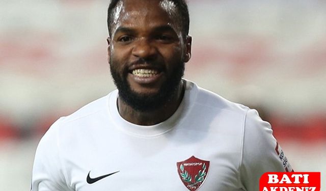 11. Kattan Düşerek Can Verdi! Futbol Dünyası Şokta