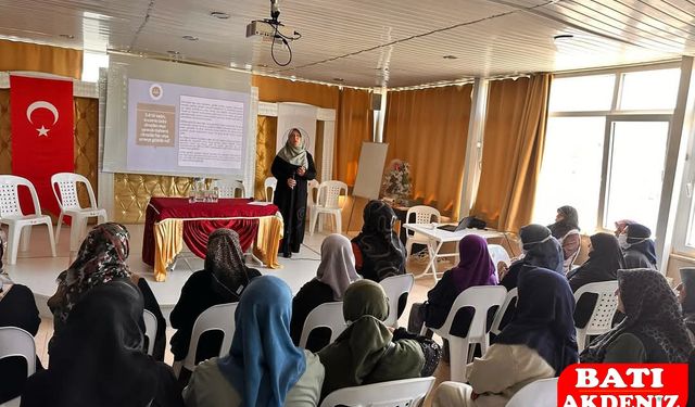 Kumluca’da Hacı Adaylarına Eğitim Semineri Düzenlendi