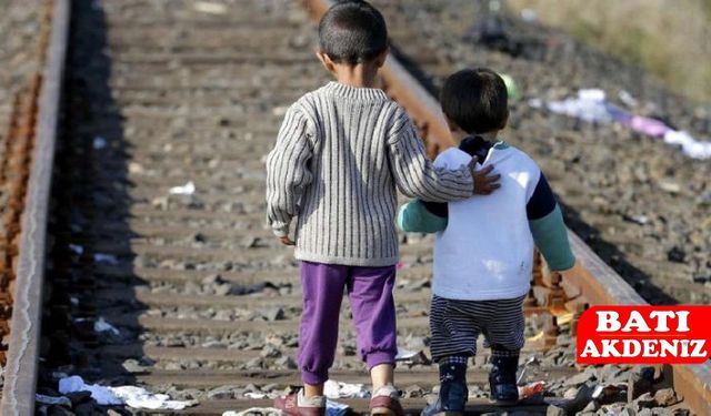 Çocuk Yoksulluğu Derinleşiyor: Yeni Giysi Almak Hayal Oldu