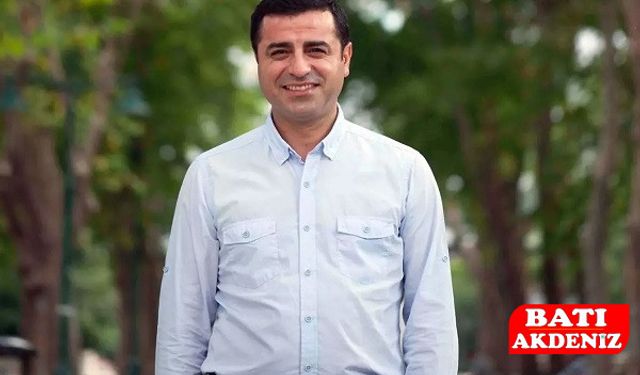 Demirtaş’tan Yeni Çağrı: “Siyasi Risk Göze Alınmalı”