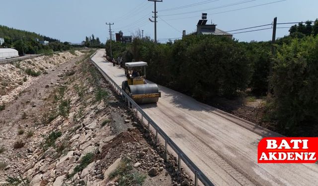 Kumluca’da 3 Mahallede Yol Çalışması