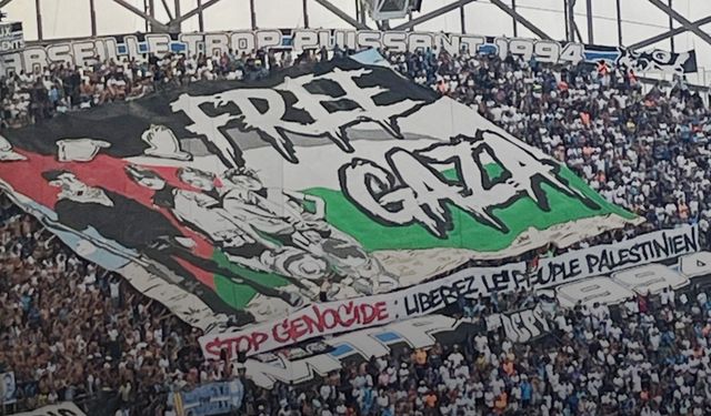 Olimpik Marsilya tribünlerinden “Soykırımı durdurun” mesajı