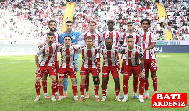 Süper Lig 10. Hafta: Antalyaspor 0 – RAMS Başakşehir 4