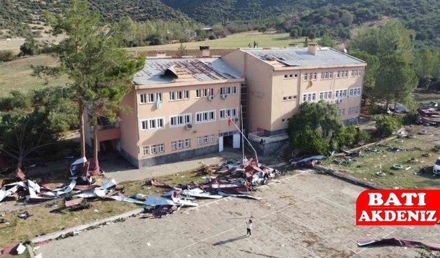 Hortum Saniyeler İçinde Okulu Parçaladı: “Ne Olduğunu Anlamadık”