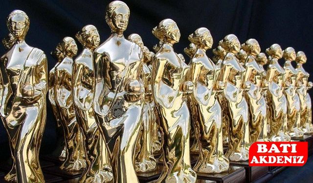 62 Yıllık Gelenek Devam Ediyor: Altın Portakal Başlıyor!