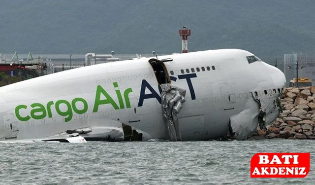 Türk Kargo Uçağı İnişte Kaza Yaptı: Denize Sürüklendi!