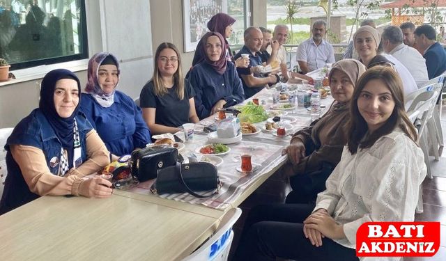 Kumluca’da Gazze İçin Kermes: Kadın Kollarından Destek