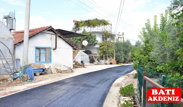 Kumluca Belediyesi’nden 25 Mahalleye Dev Asfalt Yatırımı