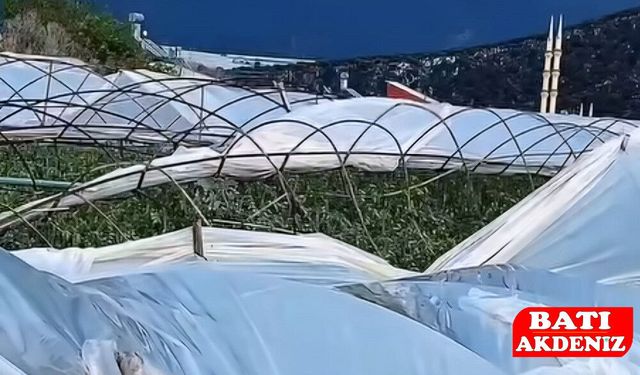 Demre’de Hortum Felaketi: Üretici Zor Durumda