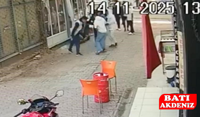 Kumluca’da Bıçaklı Kavga: Yaralı Hastanede