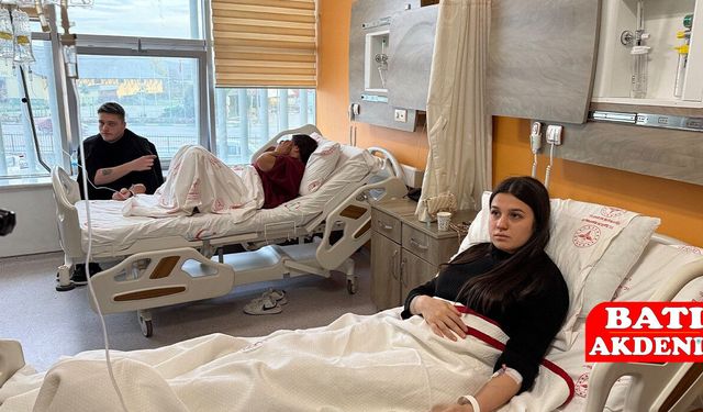 Midye Zehirlenmesi Şüphesiyle 4 Genç Hastaneye Kaldırıldı