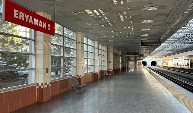 Ankara'da tren sürücüsü seyir halindeyken rahatsızlandı!